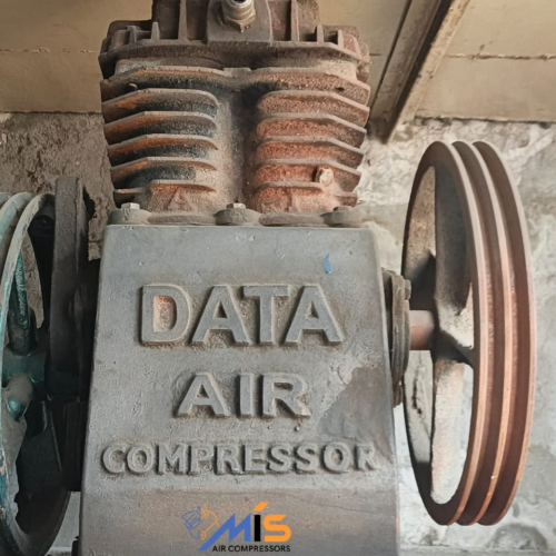 Double piston local air compressor